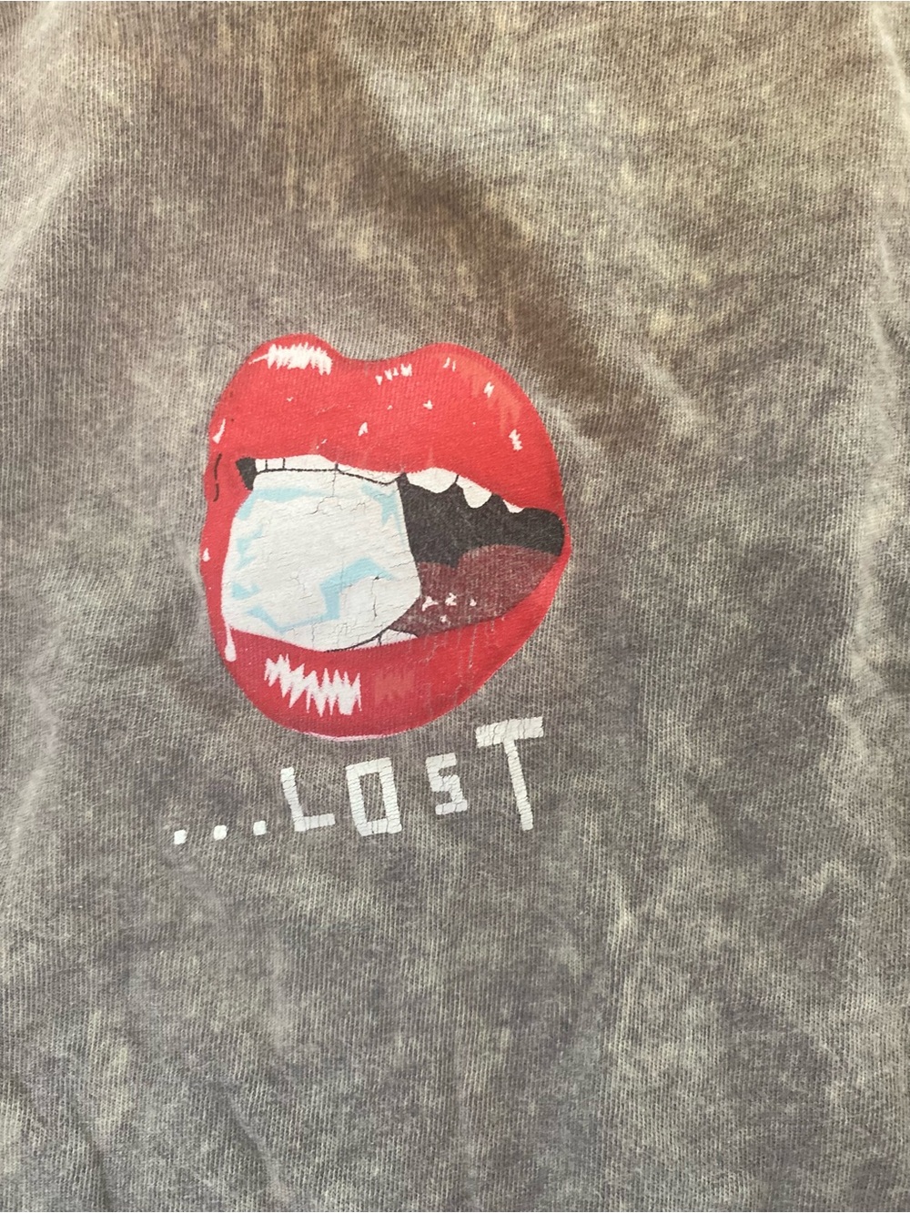 Lost Enterprises Acid Wash Lips on Ice Graphic T-Shirt  Y2K Surf Skate Size XL - Picture 4 of 7
